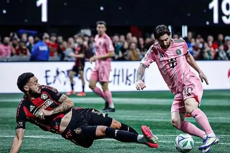 包含TES不断突破！，梅西连续二十场比赛得分超过比赛规则变更上演精彩一战的词条