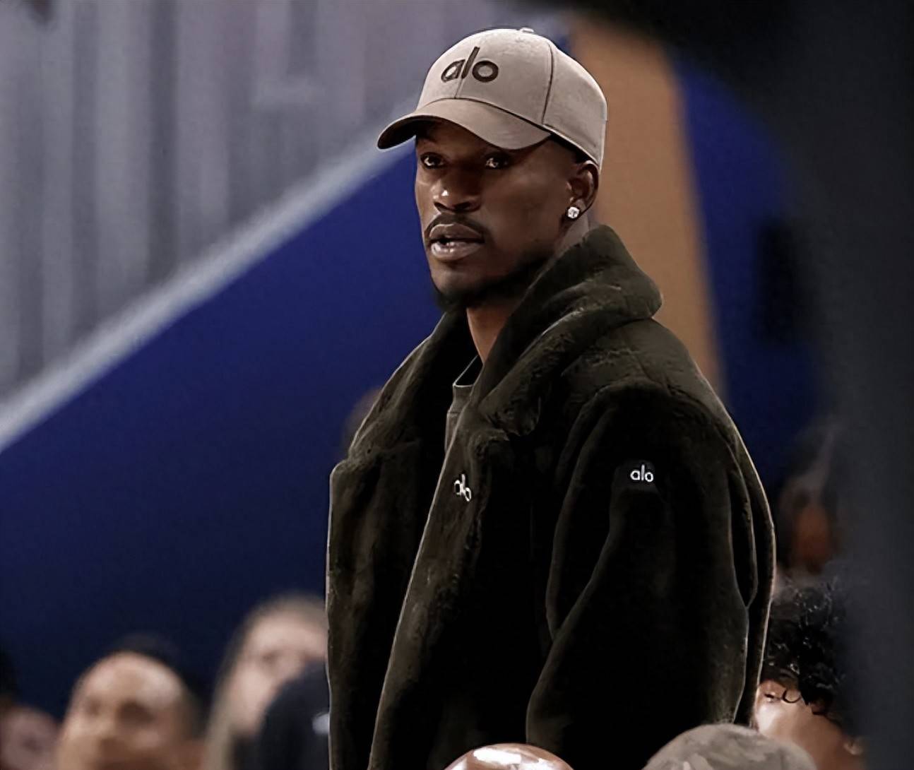 哈兰德焦点对战，巴特勒与30激战切尔西分钟，战术调整胜负难料！引发球迷热议的简单介绍