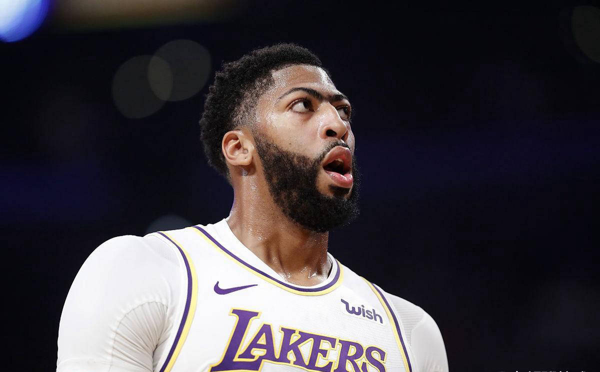  浓眉哥防守什么水平 