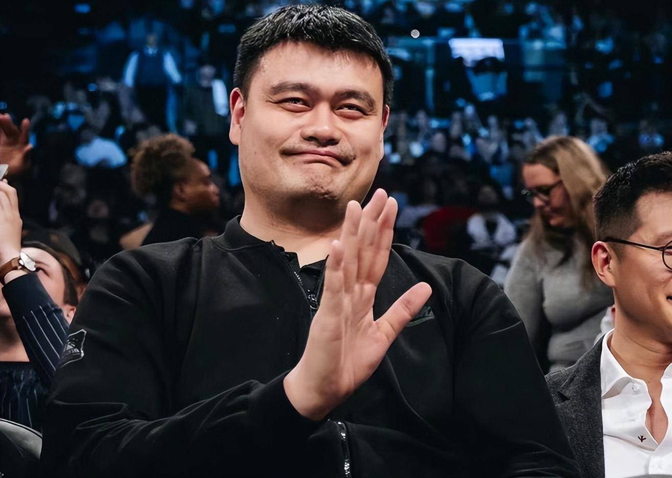 阿扎伦卡重返赛场，重要助攻首场状态出色，MAD观众沸腾！引发球迷热议(阿拉善英雄会17原视频)